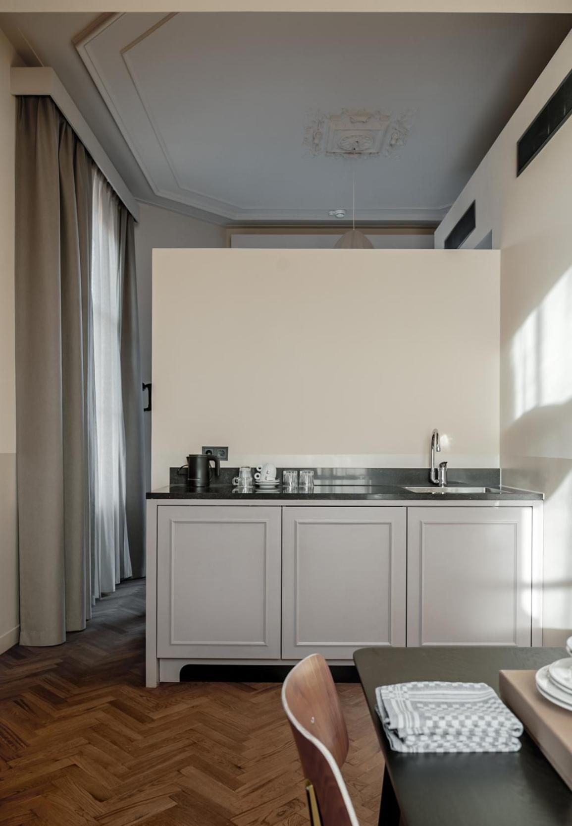 Metzlr House Ξενοδοχείο Χάαρλεμ Δωμάτιο φωτογραφία